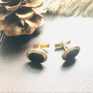 Vintage mid century Sarah Coventry oval black lucite cuff links